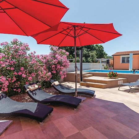 Cozy Home In Betiga With Outdoor Swimming Pool Barbariga Exterior photo